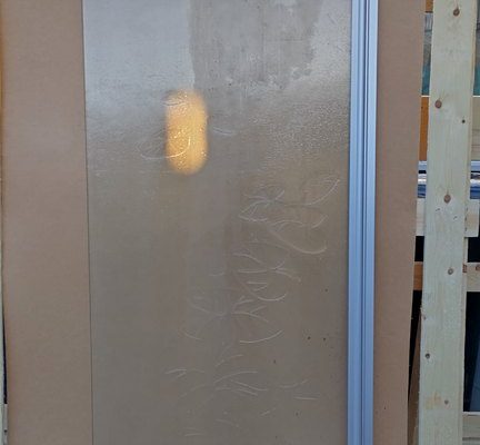 037 - 6mm Float - Suihkuseinä, Lumpeenkukka - 787 x 1995 - 300 €