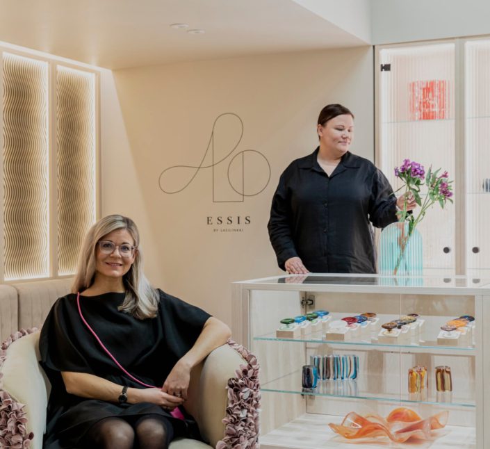 Essis by Lasilinkki - Essi Sundman & Tiia Tanskanen Essis by Lasilinkki - Essi Sundman & Tiia Tanskanen