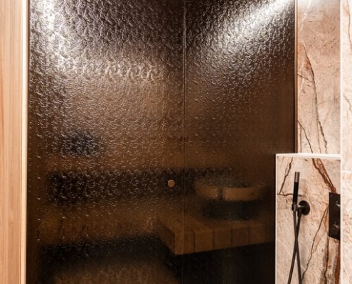 Artesaanilasinen saunan lasitus-pronssi-väre-polar sky suite (1)