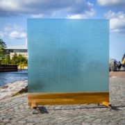 Artesaanilasinen tilanjakaja pyörillä -azur kathedral-messukappale-1200 Eur(ovh.1800eur)-1400mm pituus-korkeus 1530mm-leveys 600mm