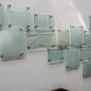 Carlson Kuopio kierrätyslasista tehty taideteos