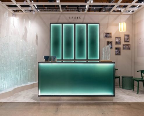 EssisbyLasilinkki Habitare pro osaston standi-artesaanilasitukset-kierrätyslasiteos