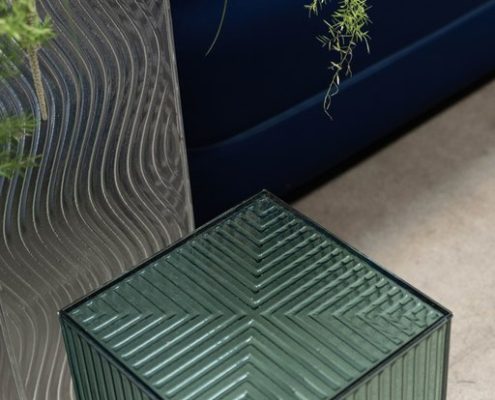 Aaltoraita artesaanilasipylvä-artesaaniraitalasikuutio