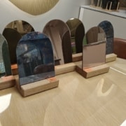 Pieni kaaripeili tammijalalla - Useita sävyjä - 150 x 210 mm - 40€ / kpl