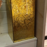 Lasikuutio - 240 x 240 x 500 mm - 100€