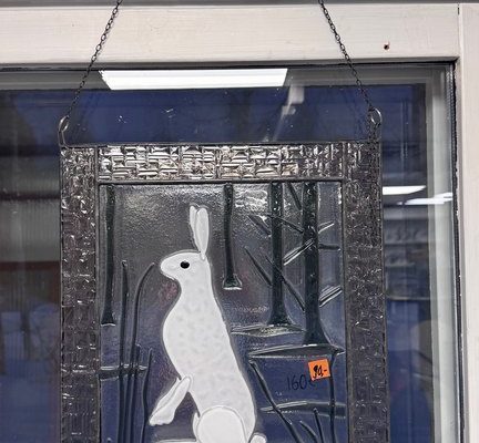 Jänis lasitaulu-90 Eur (1)