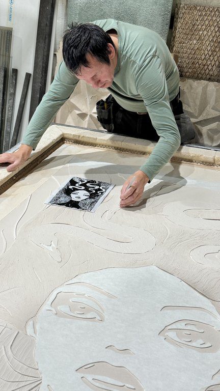 Making the mold for Woman artisan glass piece by Essis master artisan4