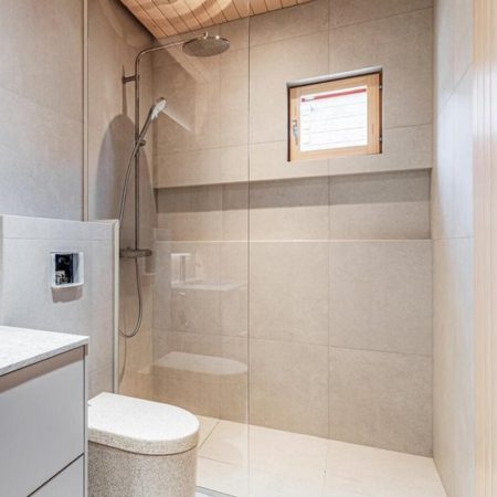 Mittatilaus lasiseinä-kustomoiduilla profiileilla-kuva asuntomessut official-kömmeli