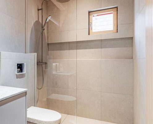 Mittatilaus lasiseinä-kustomoiduilla profiileilla-kuva asuntomessut official-kömmeli