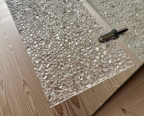 Mittatilauspeili-kierrätyslasi hyllyllä-Essis by Lasilinkki