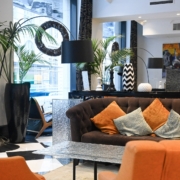 Peeta artesaanilasipöytä-essis by lasilinkki-lilla roberts hotelli (2)