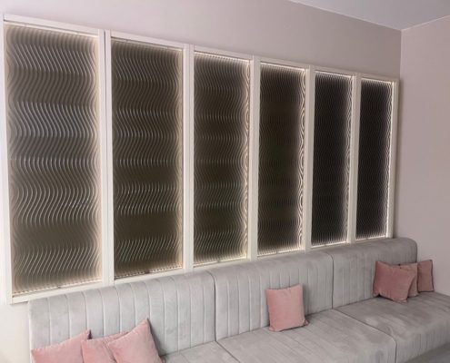 Fixed glass wall with lights-artisan glass-bronze wavy stripe-Essis showroom