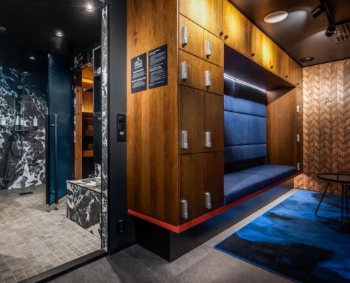 Sokos Hotelli Arina Oulu-artesaanilasiovet-tumman harmaa ja sininen-kathedral-kaari photography (1)