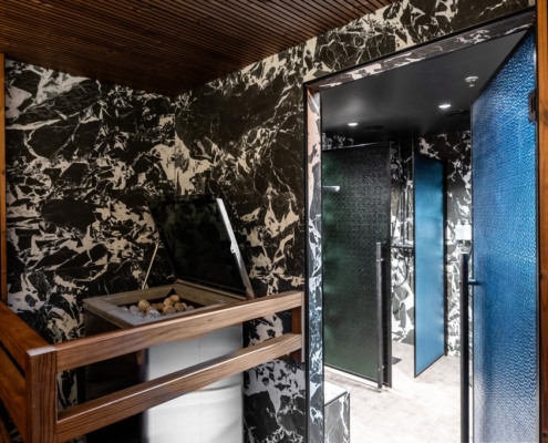 Sokos Hotelli Arina Oulu-artesaanilasiovet-tumman harmaa ja sininen-kathedral-kaari photography (11)