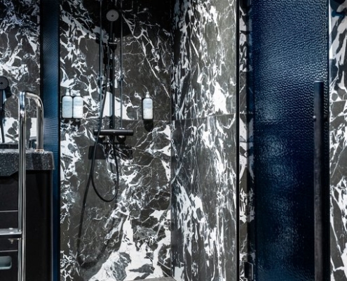 Sokos Hotelli Arina Oulu-artesaanilasiovet-tumman harmaa ja sininen-kathedral-kaari photography (5)