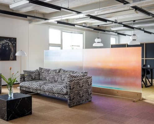 Artesaanilasiset tilanjakajat-Bo lkv toimisto Tampere