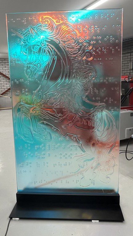 Unicorn artisan glass piece with rainbow effect by Essis master artisans2