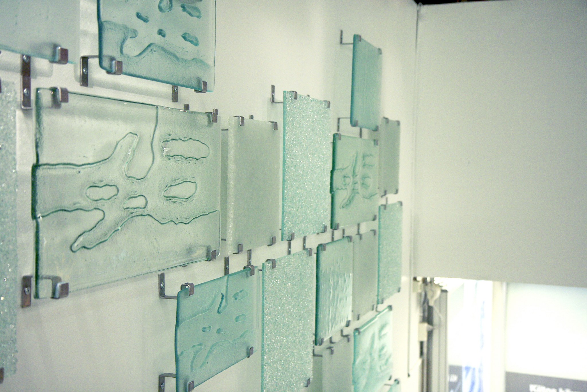 Carlson kierrätyslasi taideteos