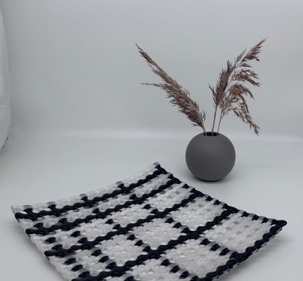 Lasinen Tarjoilulautanen - 50€